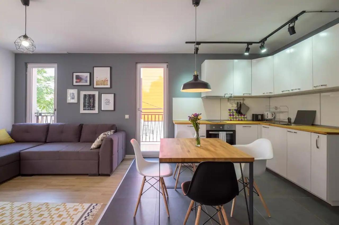 Industrial Look Centre + Free Parking Διαμέρισμα *