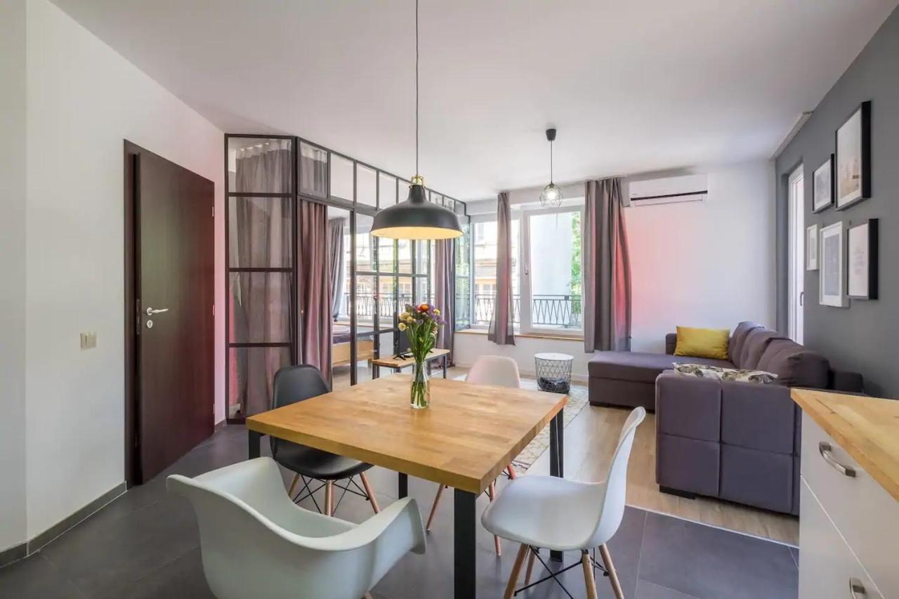 Industrial Look Centre + Free Parking * סופיה
